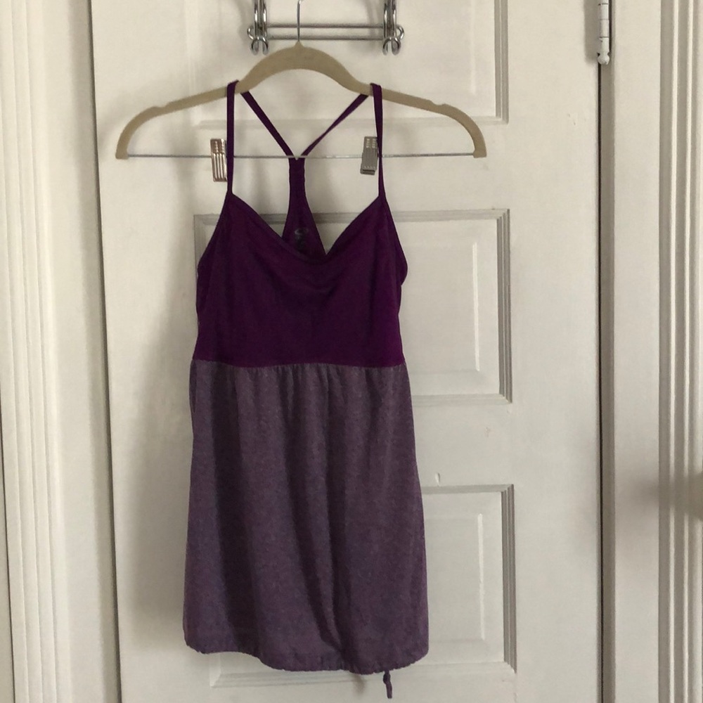 Workout top with built in bra